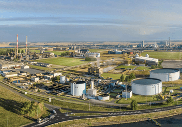 Energy transition Total is investing more than €500 million to convert its Grandpuits refinery into a zero-crude platform for biofuels and bioplastics